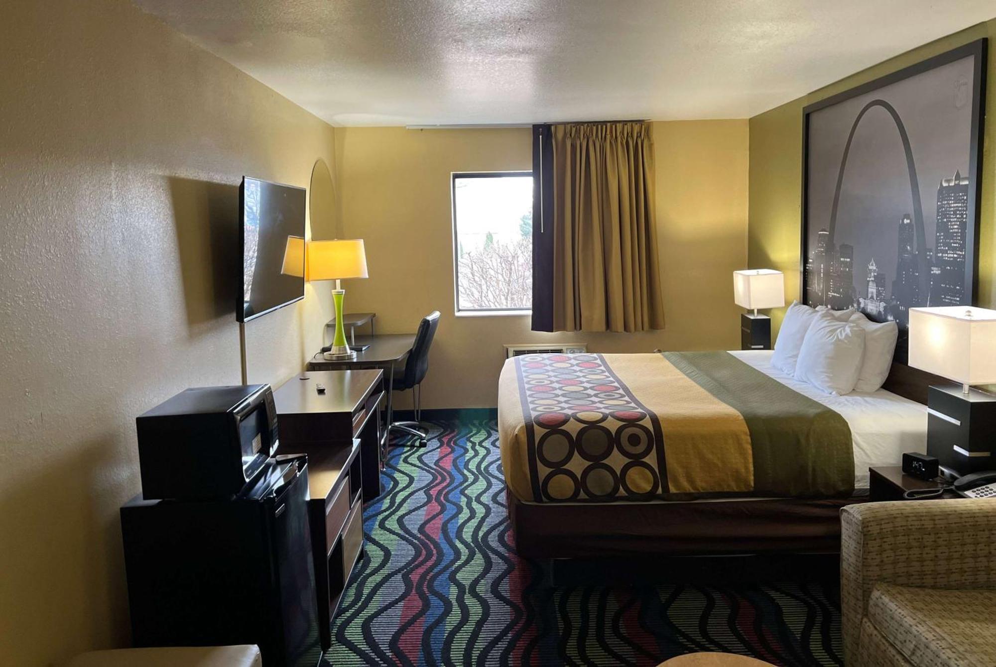 Super 8 By Wyndham Farmington Hotel Екстериор снимка